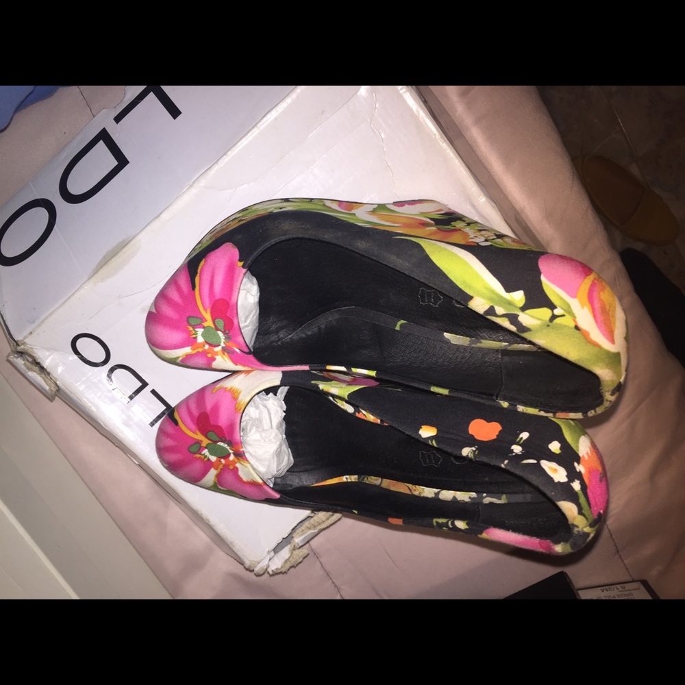 Colorful wedge heel